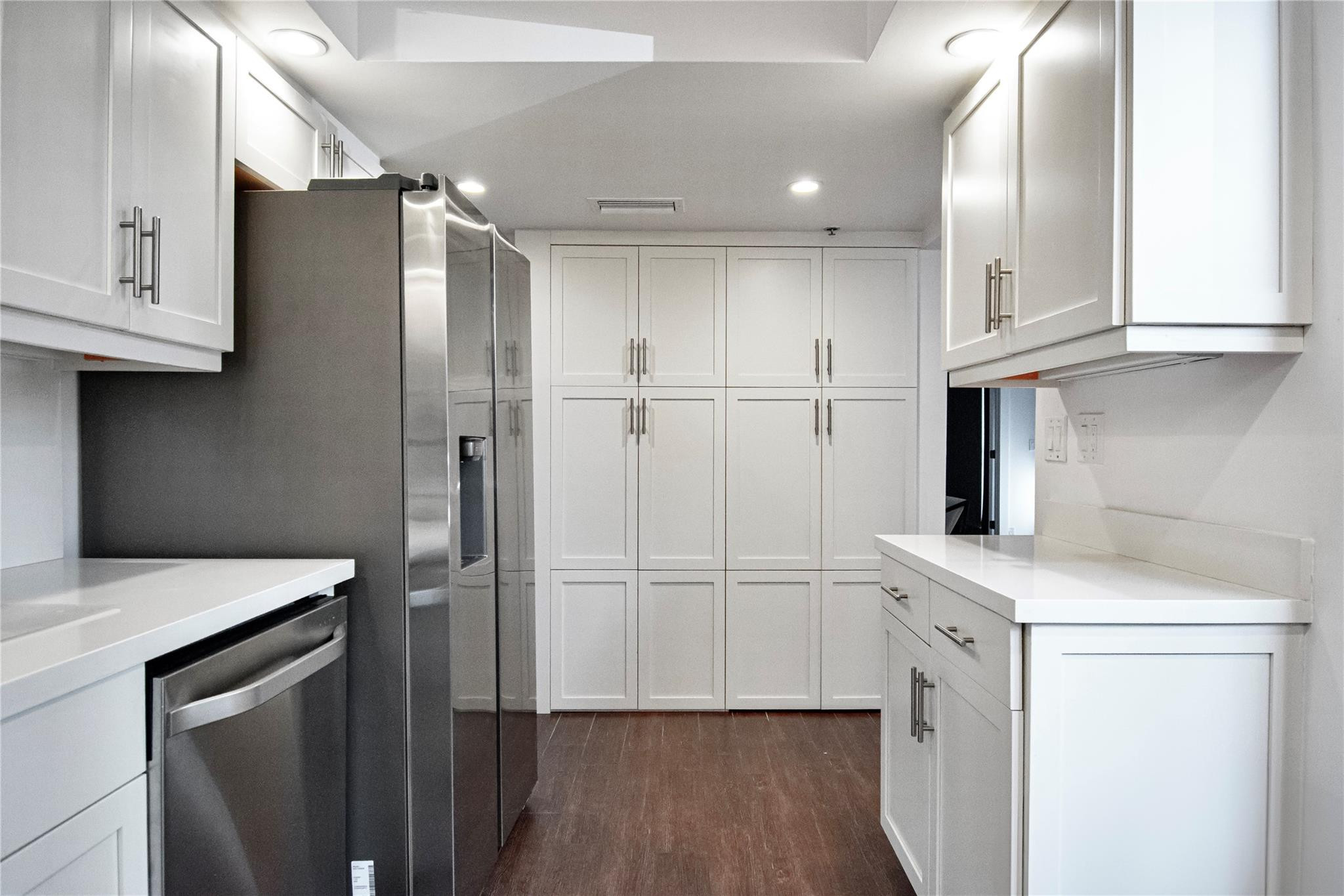 1612 Bridgewood Drive 1612