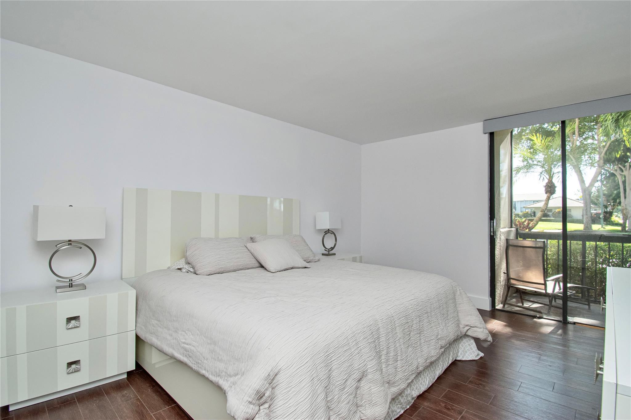 1612 Bridgewood Drive 1612