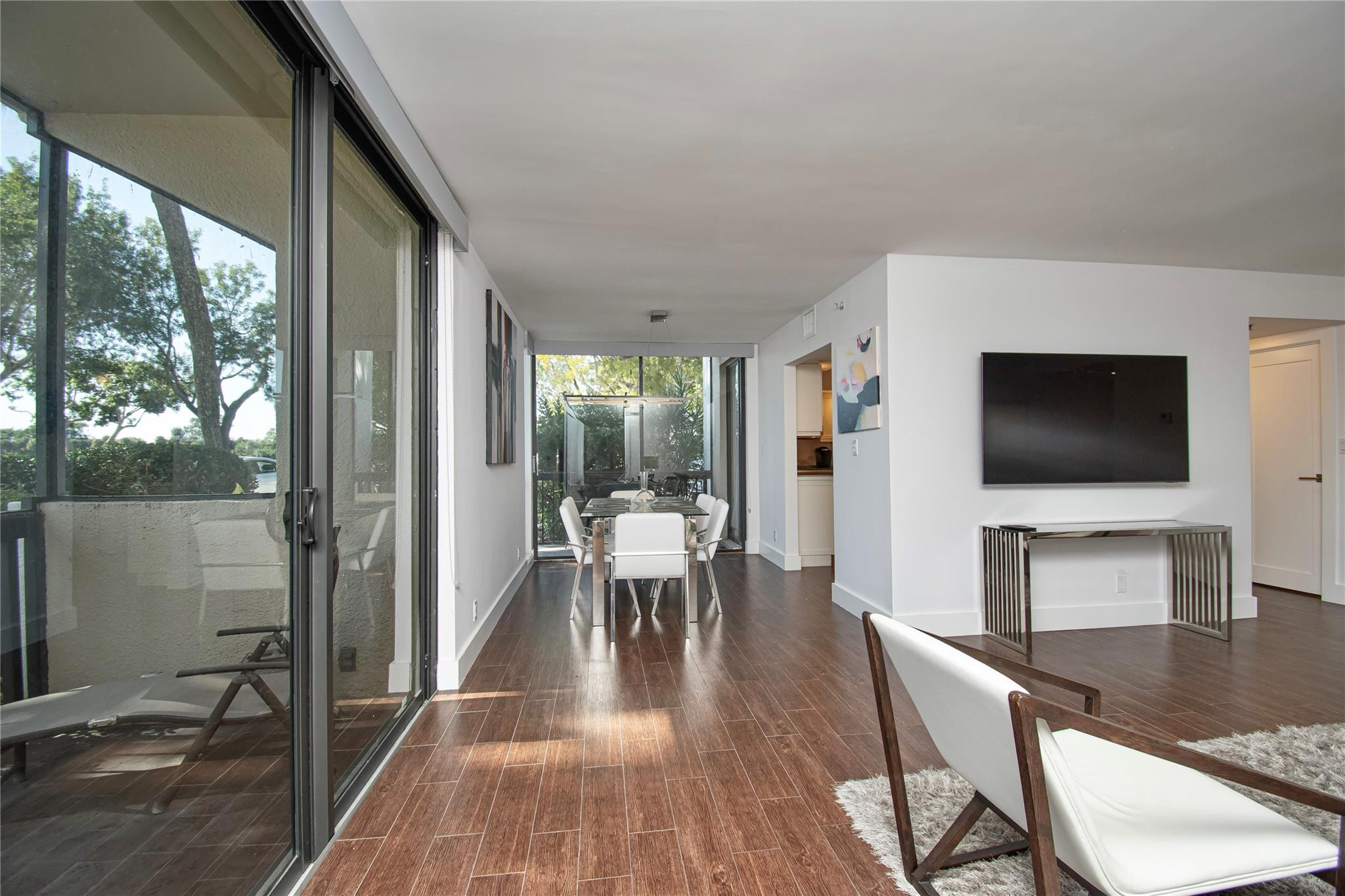 1612 Bridgewood Drive 1612