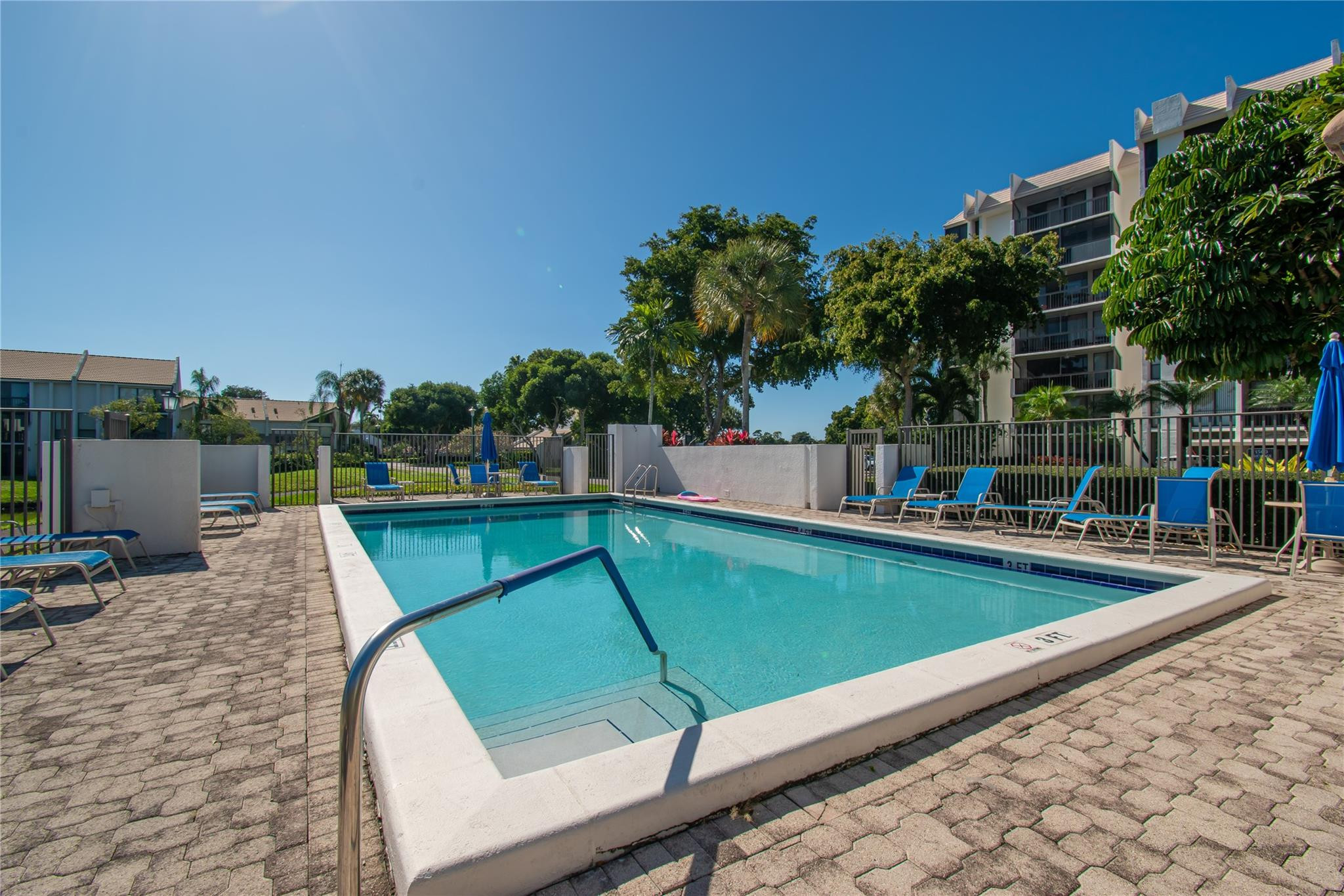 1612 Bridgewood Drive 1612