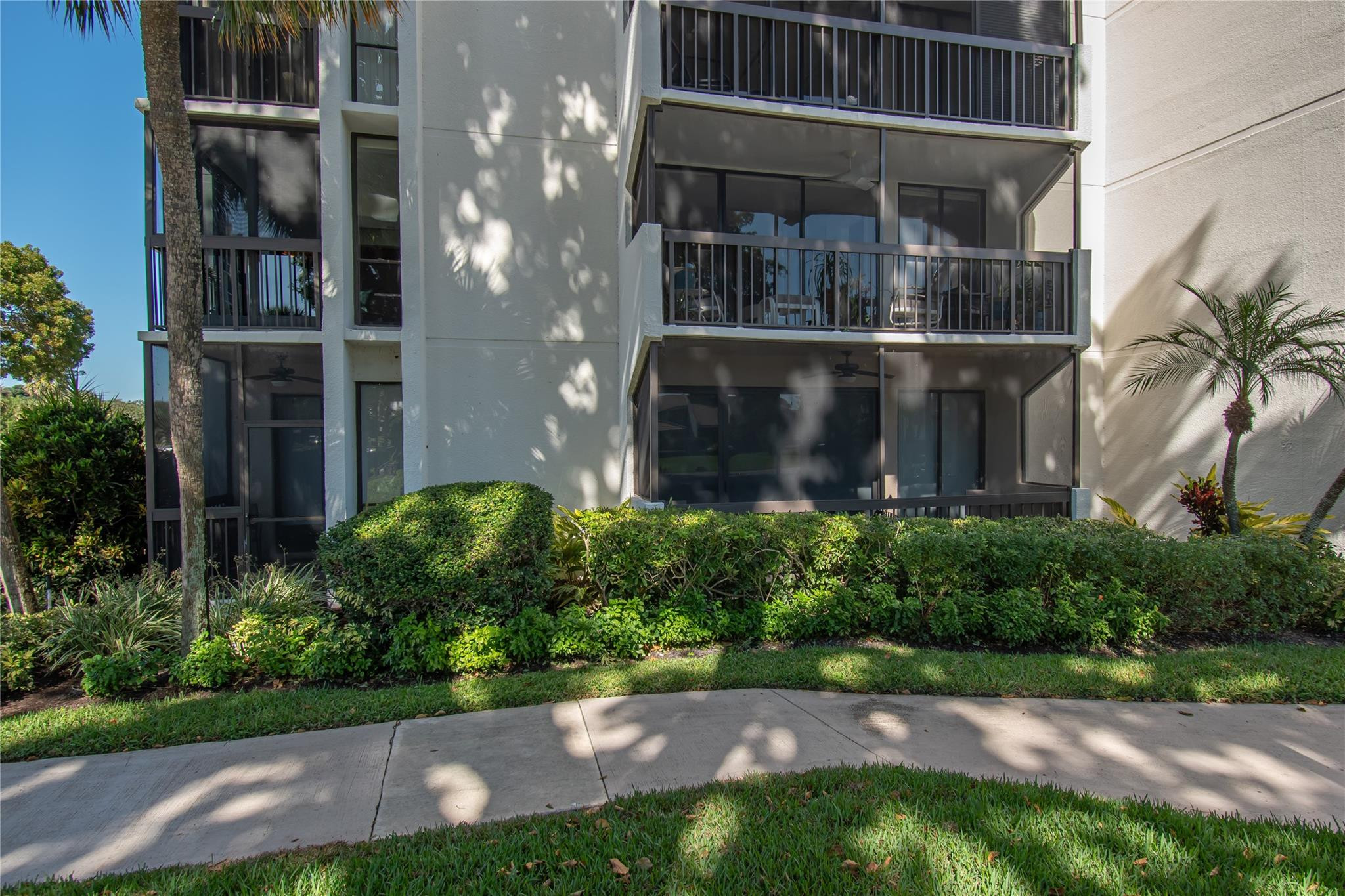 1612 Bridgewood Drive 1612