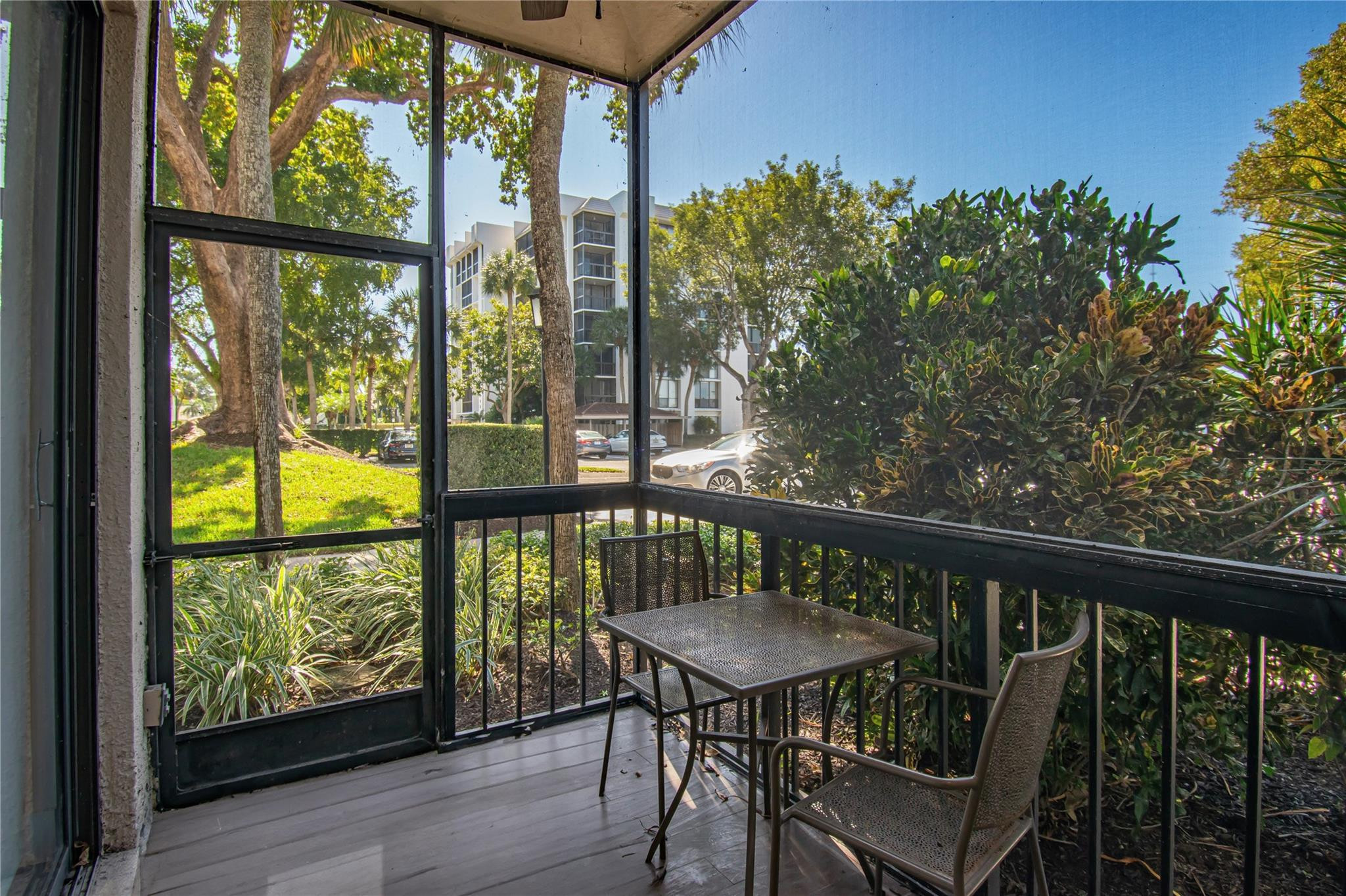 1612 Bridgewood Drive 1612