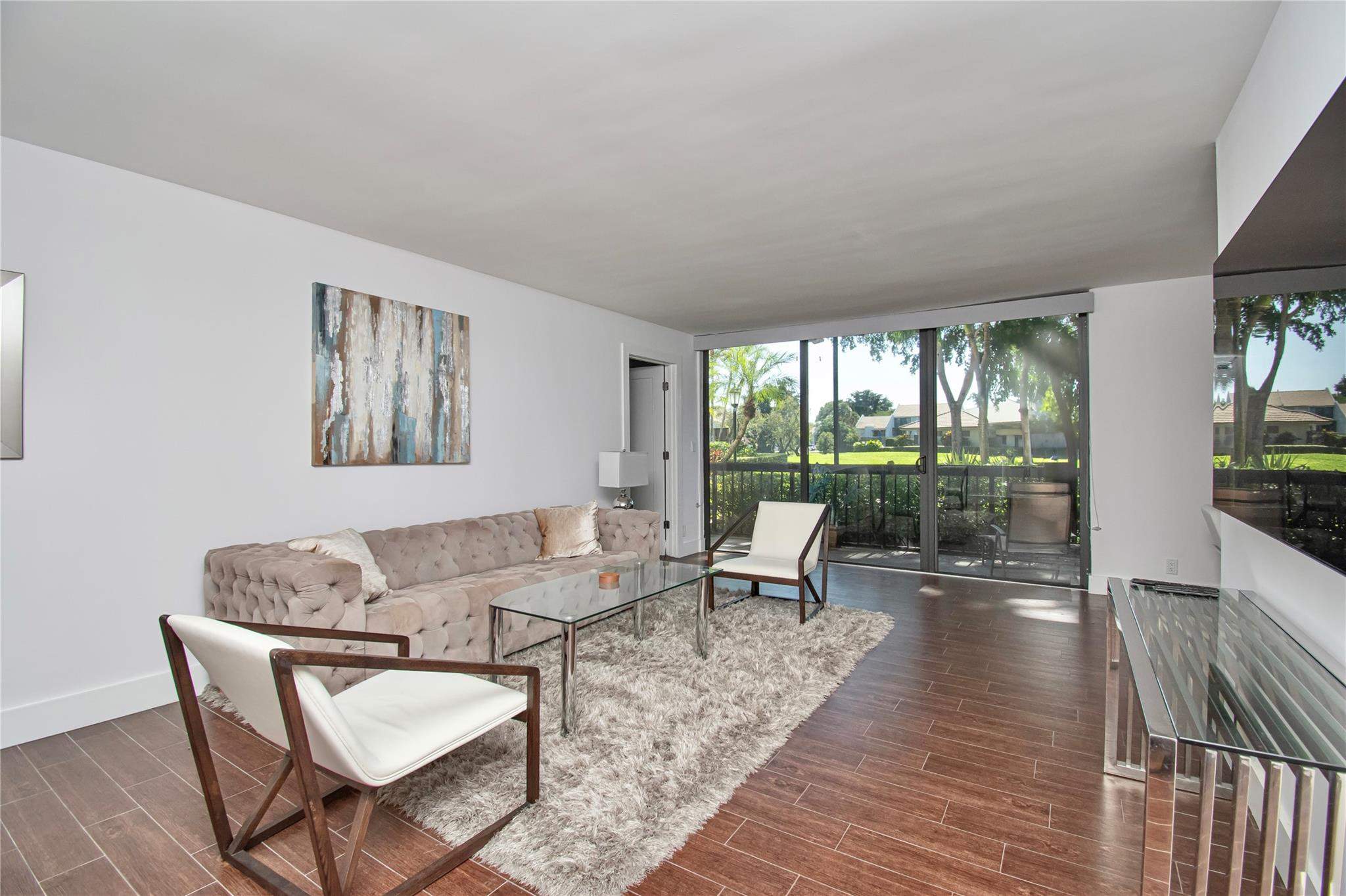 1612 Bridgewood Drive 1612