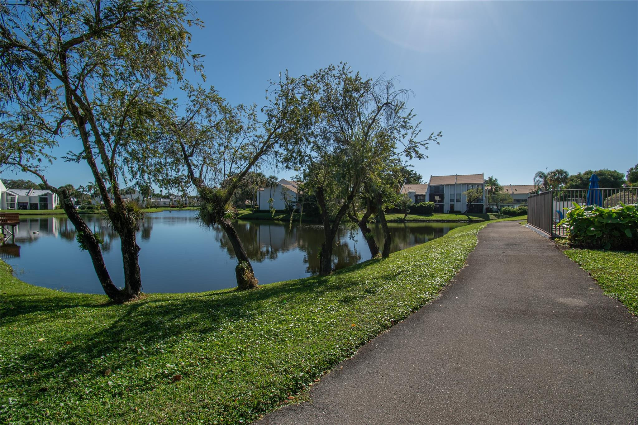 1612 Bridgewood Drive 1612