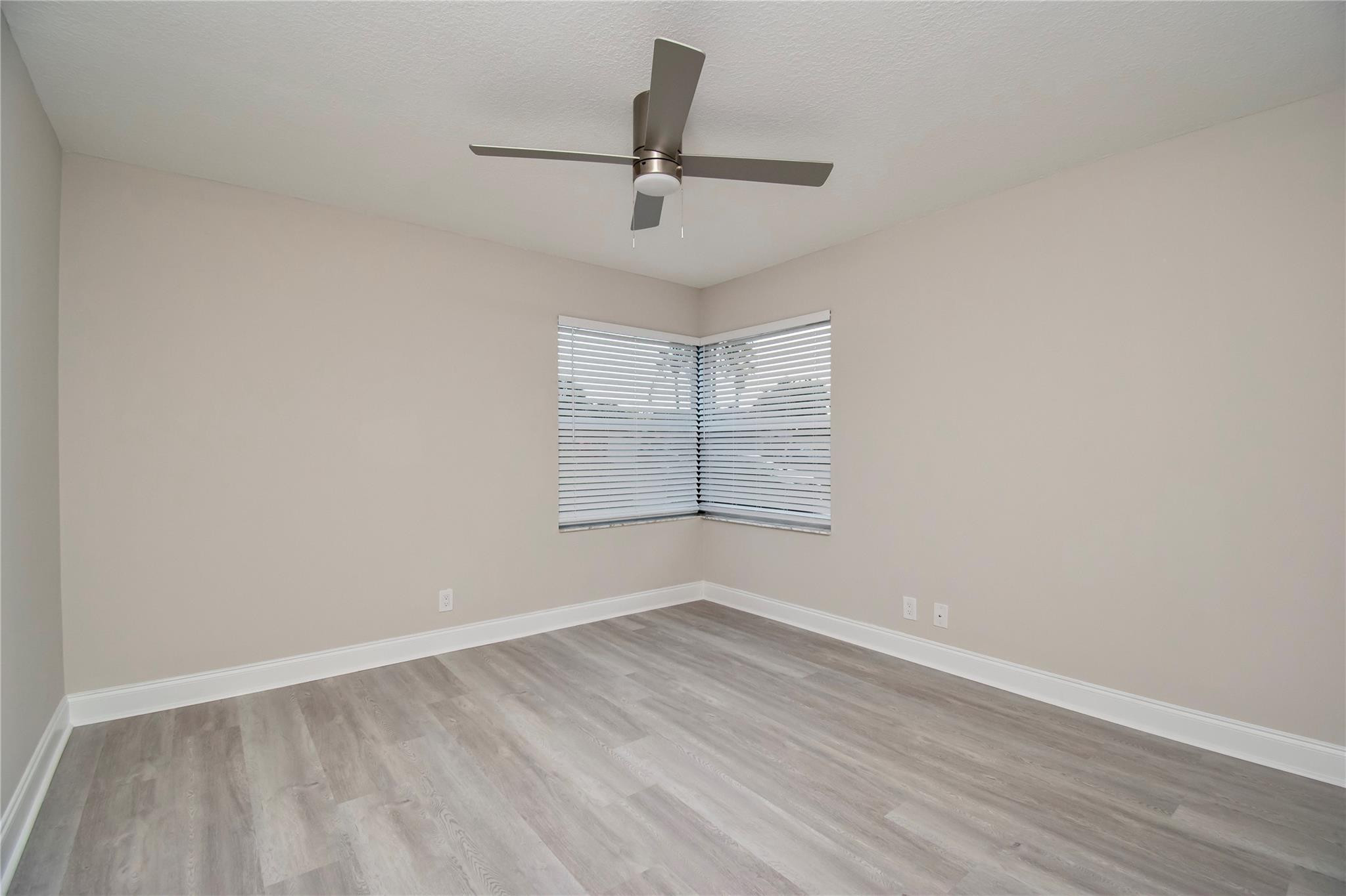 9107 Chatsworth Cascades Circle