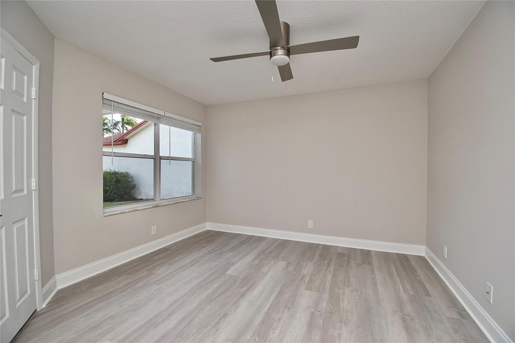 9107 Chatsworth Cascades Circle