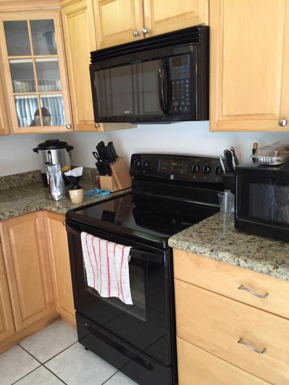 22354 Guadeloupe Street