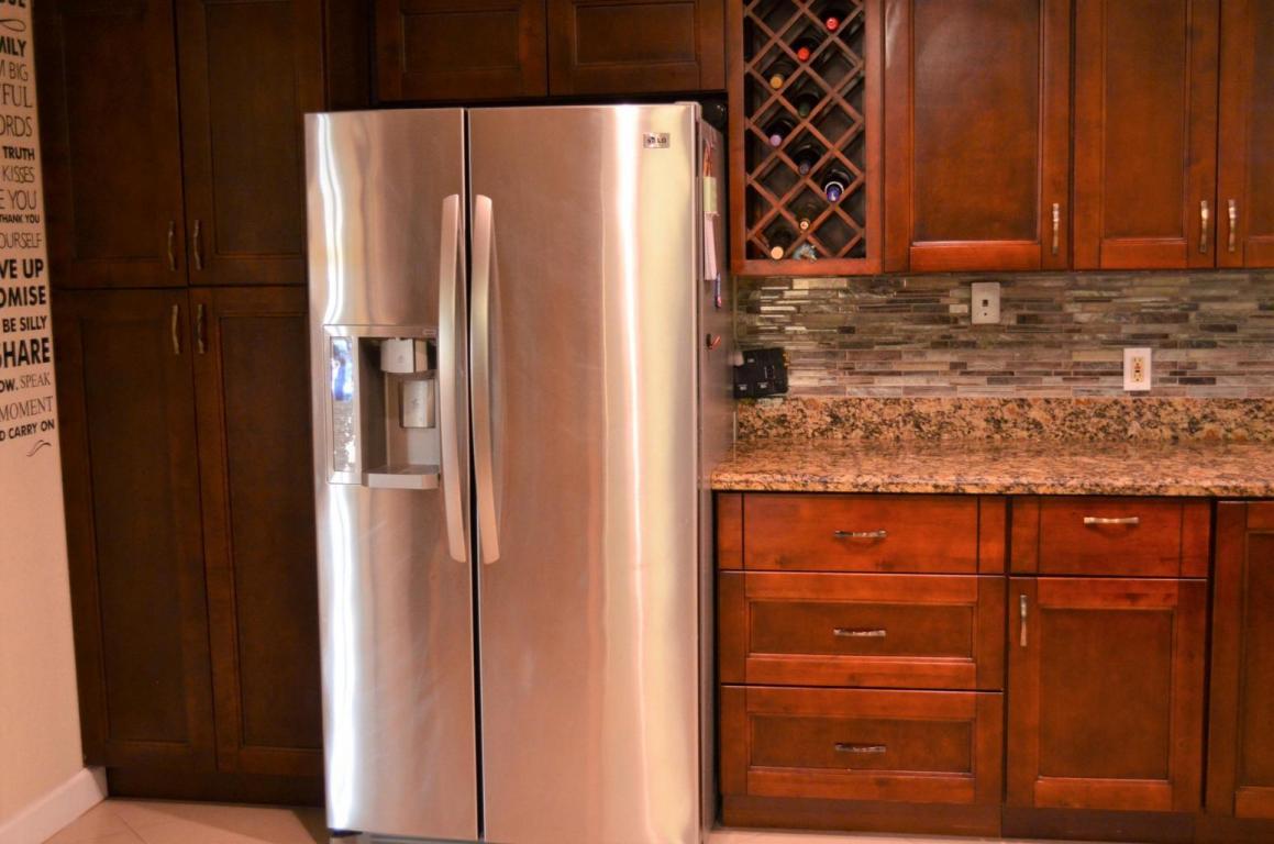 7429 San Clemente Place