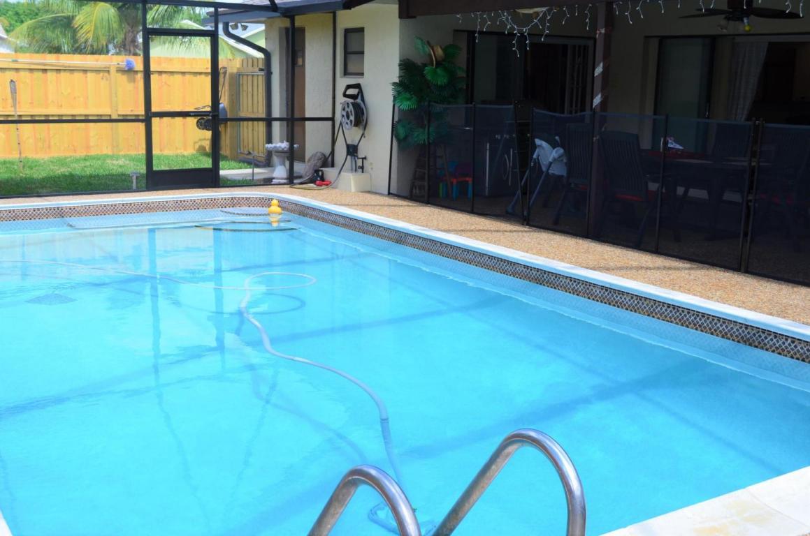 7429 San Clemente Place