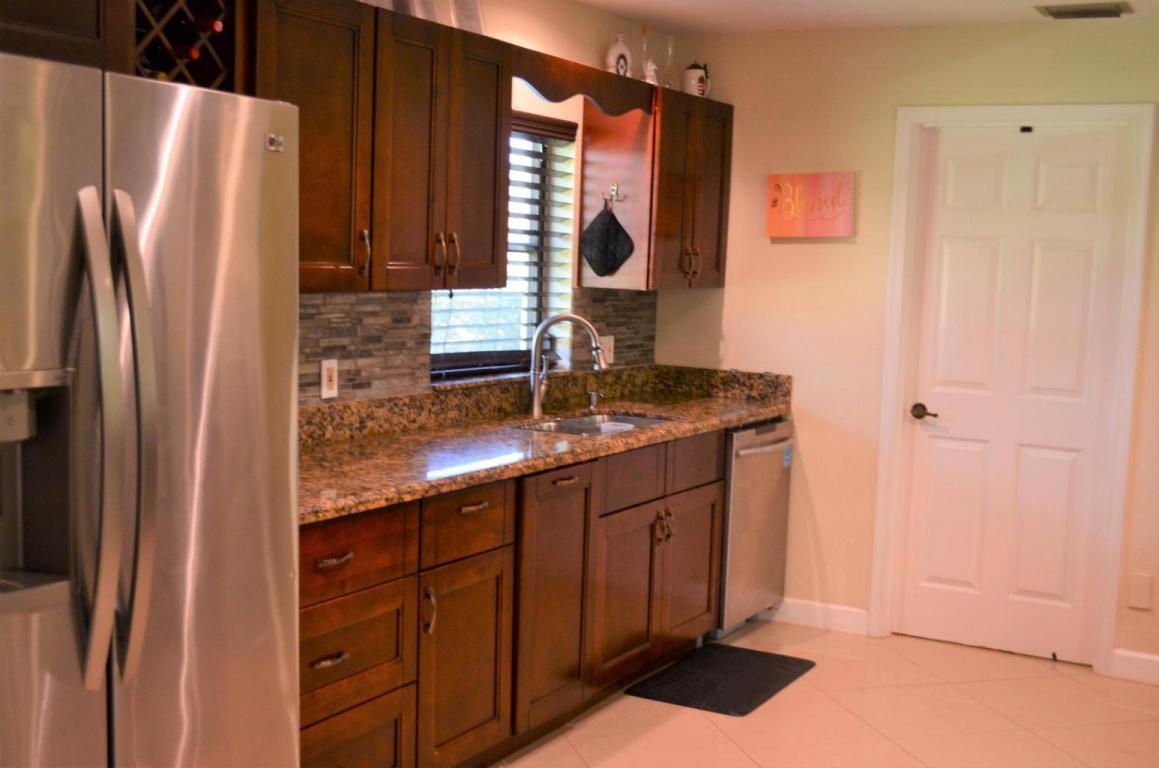 7429 San Clemente Place