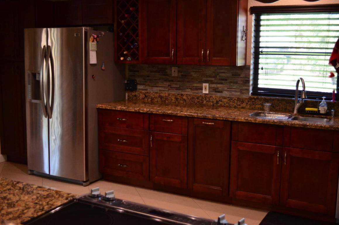 7429 San Clemente Place