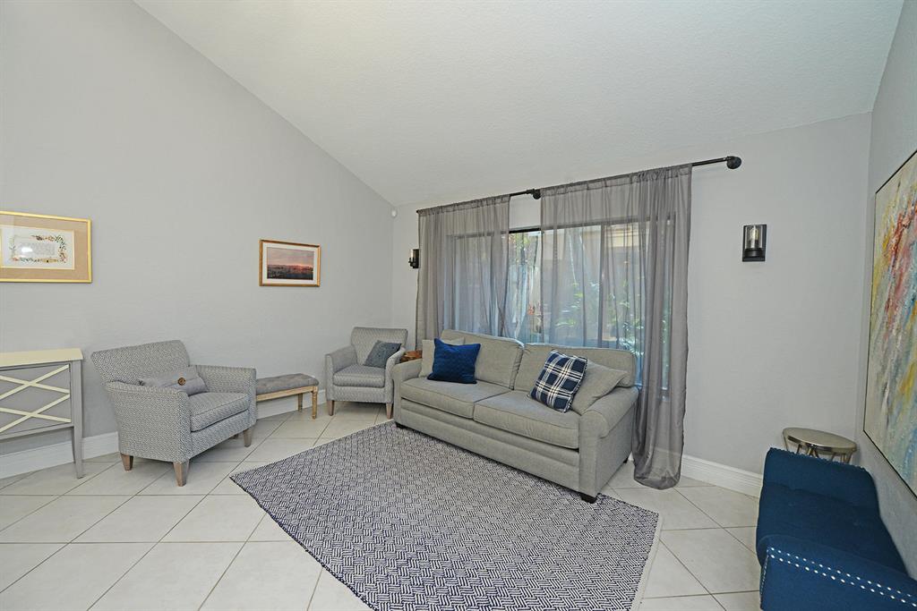 7529 Martinique Boulevard