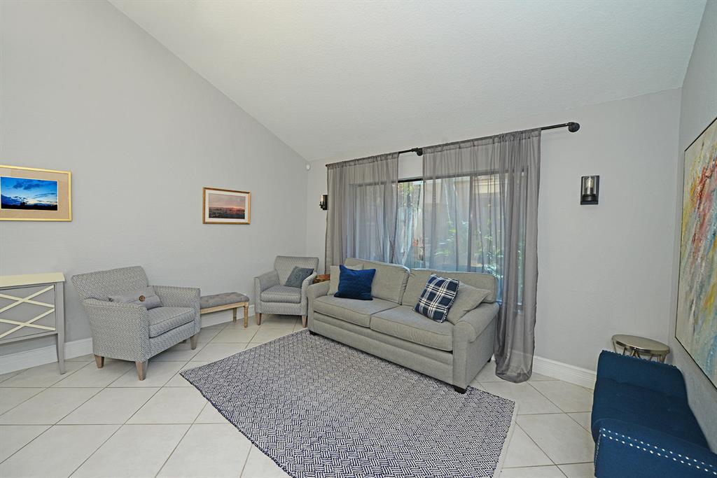 7529 Martinique Boulevard