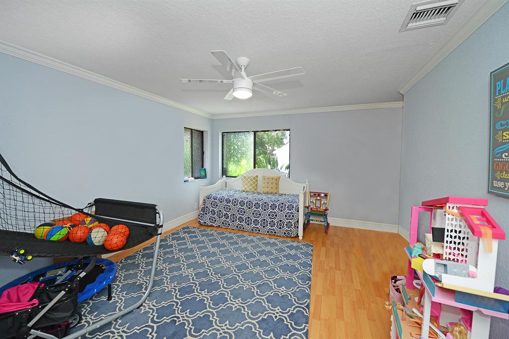 7529 Martinique Boulevard