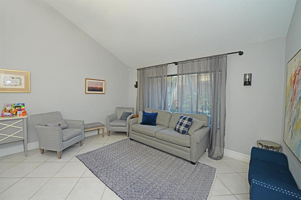 7529 Martinique Boulevard