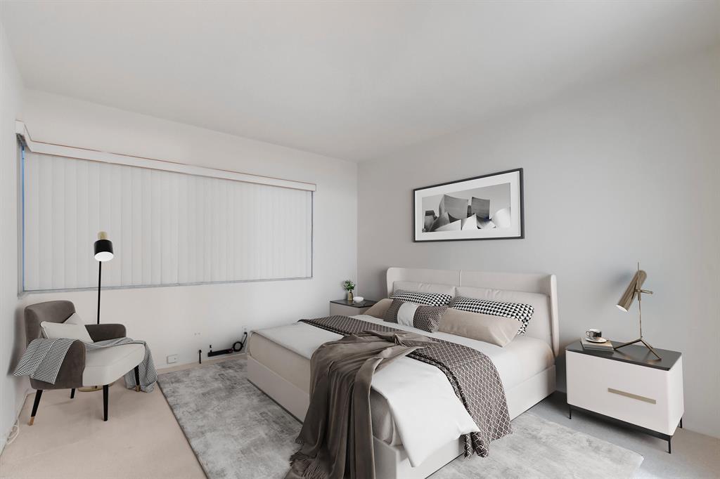 1198 Hillsboro Mile 132