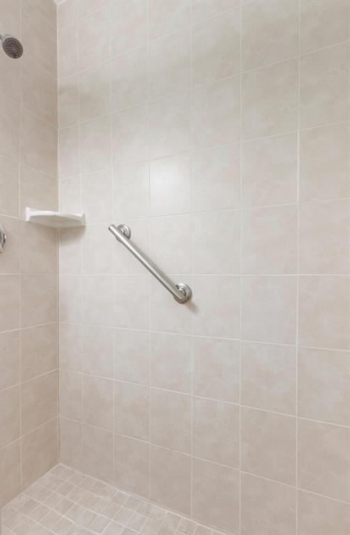 1198 Hillsboro Mile 132