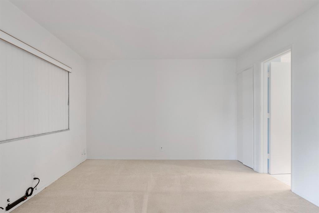 1198 Hillsboro Mile 132