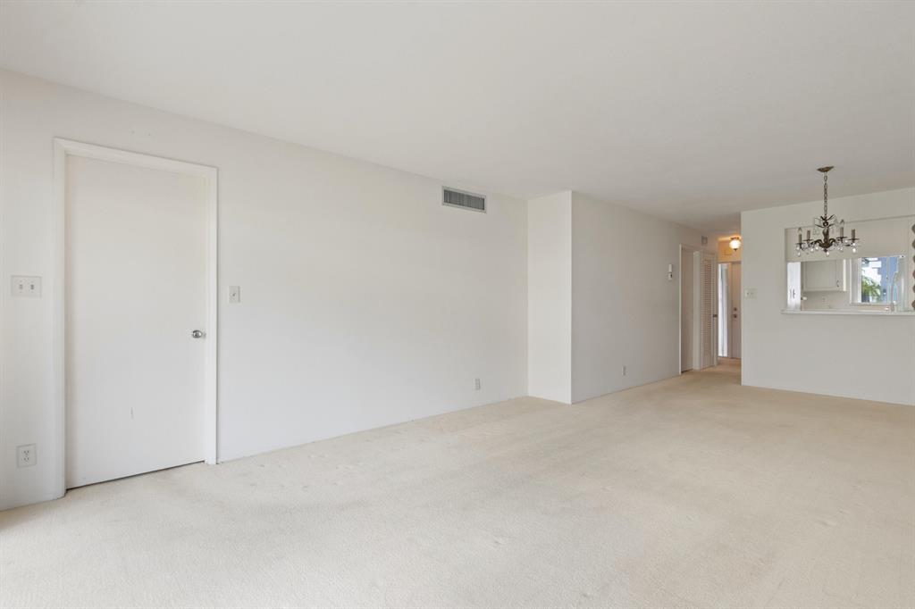 1198 Hillsboro Mile 132