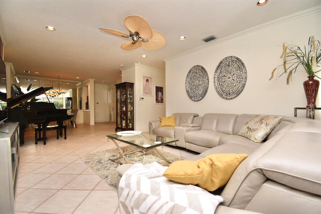 6568 Villa Sonrisa Drive 1411