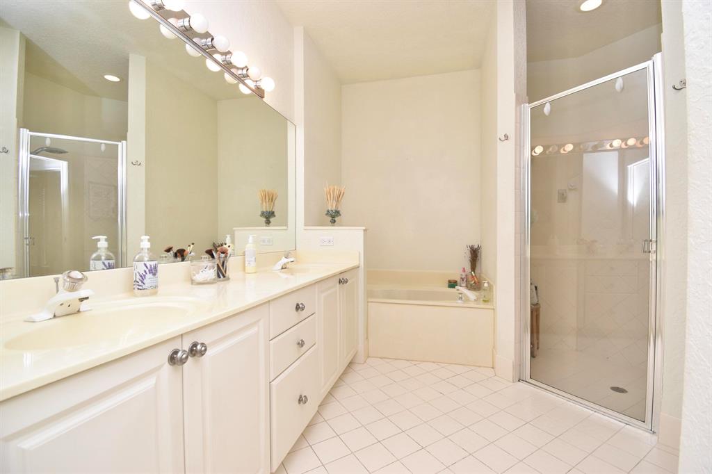 6568 Villa Sonrisa Drive 1411