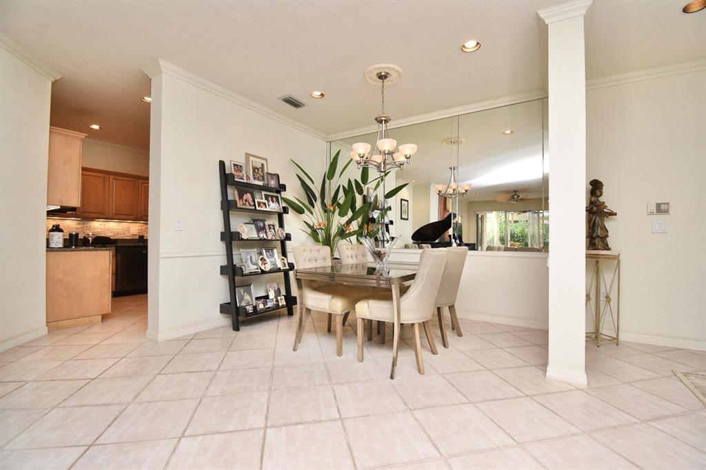 6568 Villa Sonrisa Drive 1411