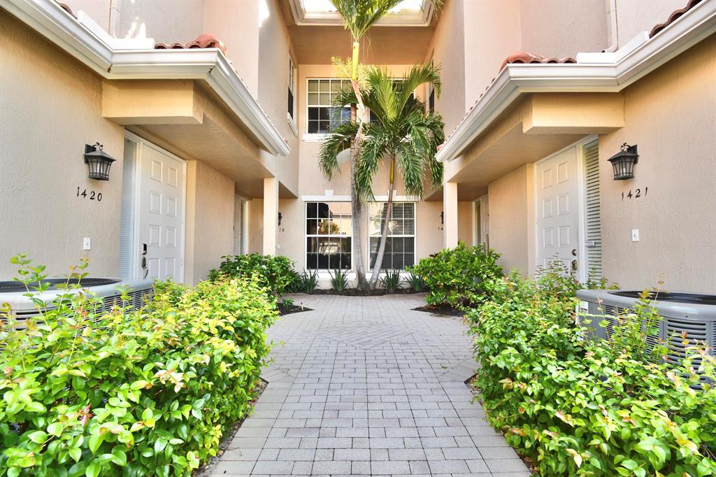 6568 Villa Sonrisa Drive 1411