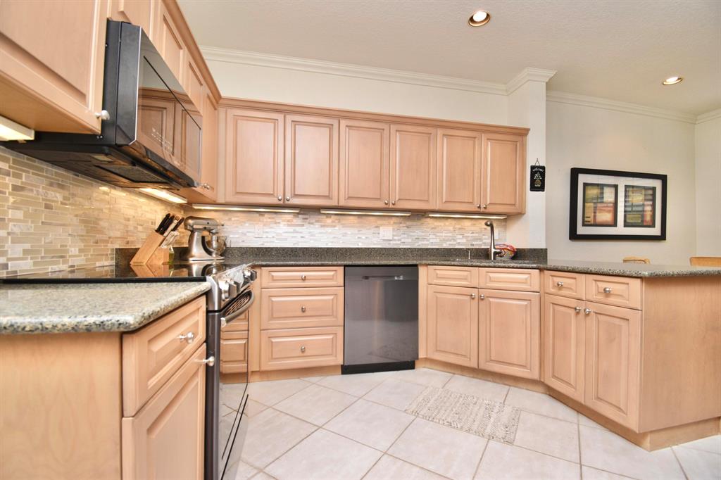 6568 Villa Sonrisa Drive 1411