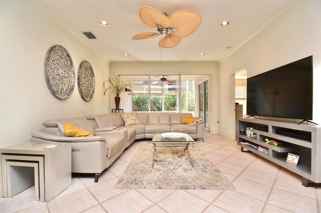 6568 Villa Sonrisa Drive 1411