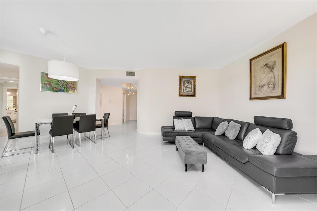 7546 La Paz Boulevard 106