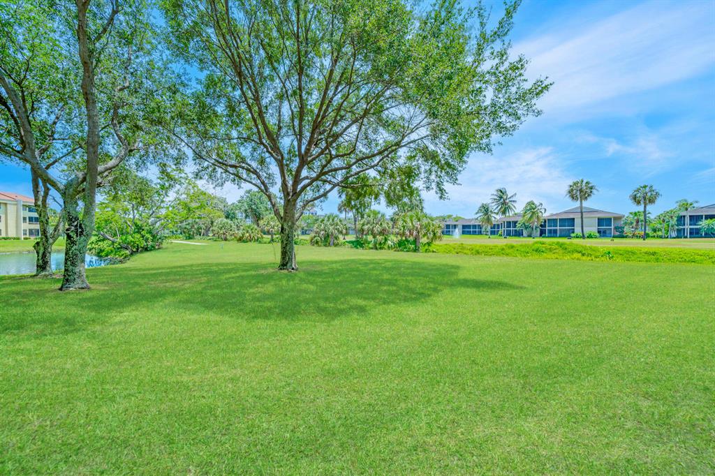 7546 La Paz Boulevard 106