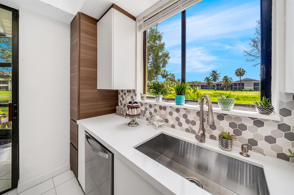 7546 La Paz Boulevard 106