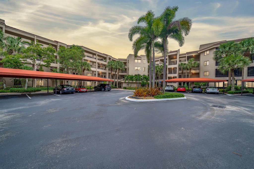 7546 La Paz Boulevard 106