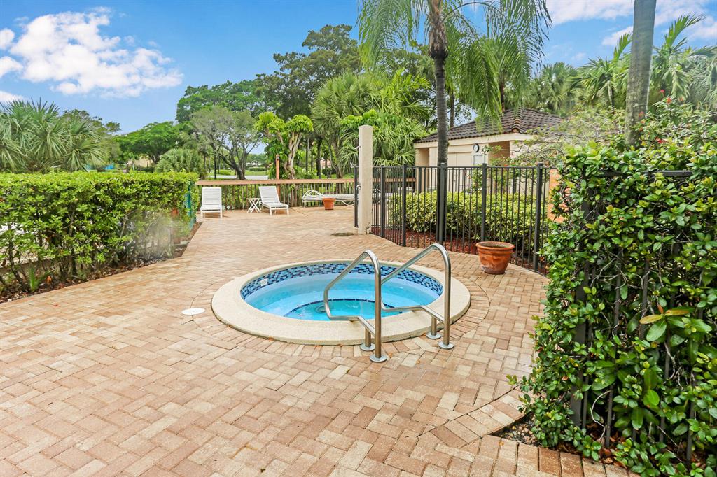 7546 La Paz Boulevard 106