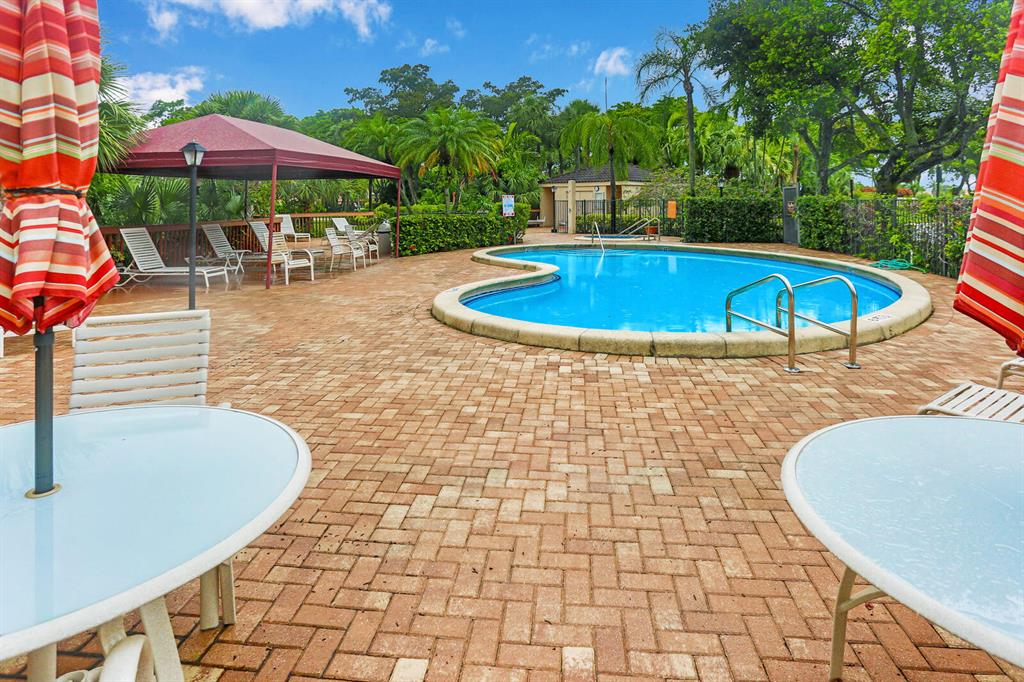 7546 La Paz Boulevard 106