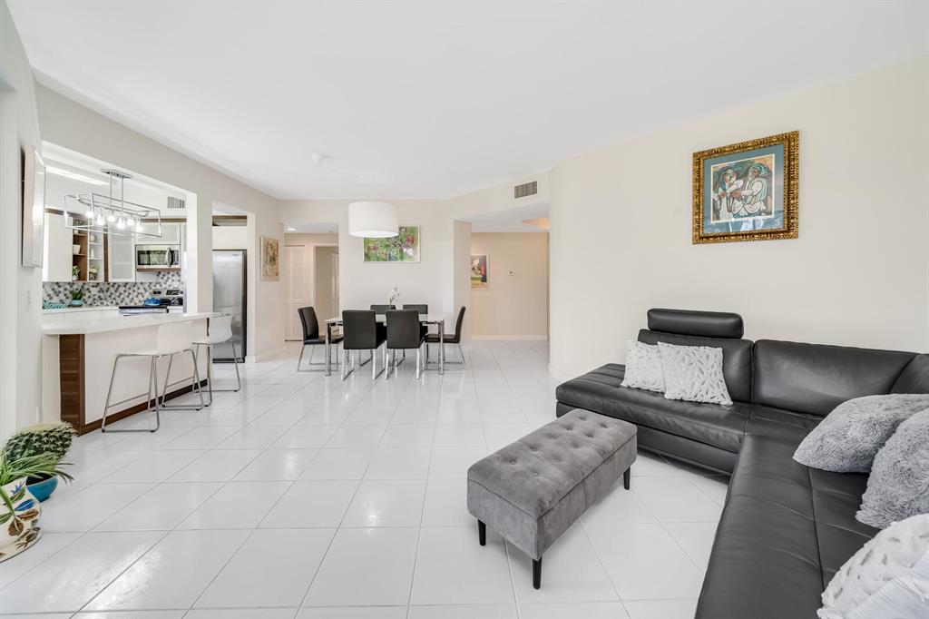 7546 La Paz Boulevard 106