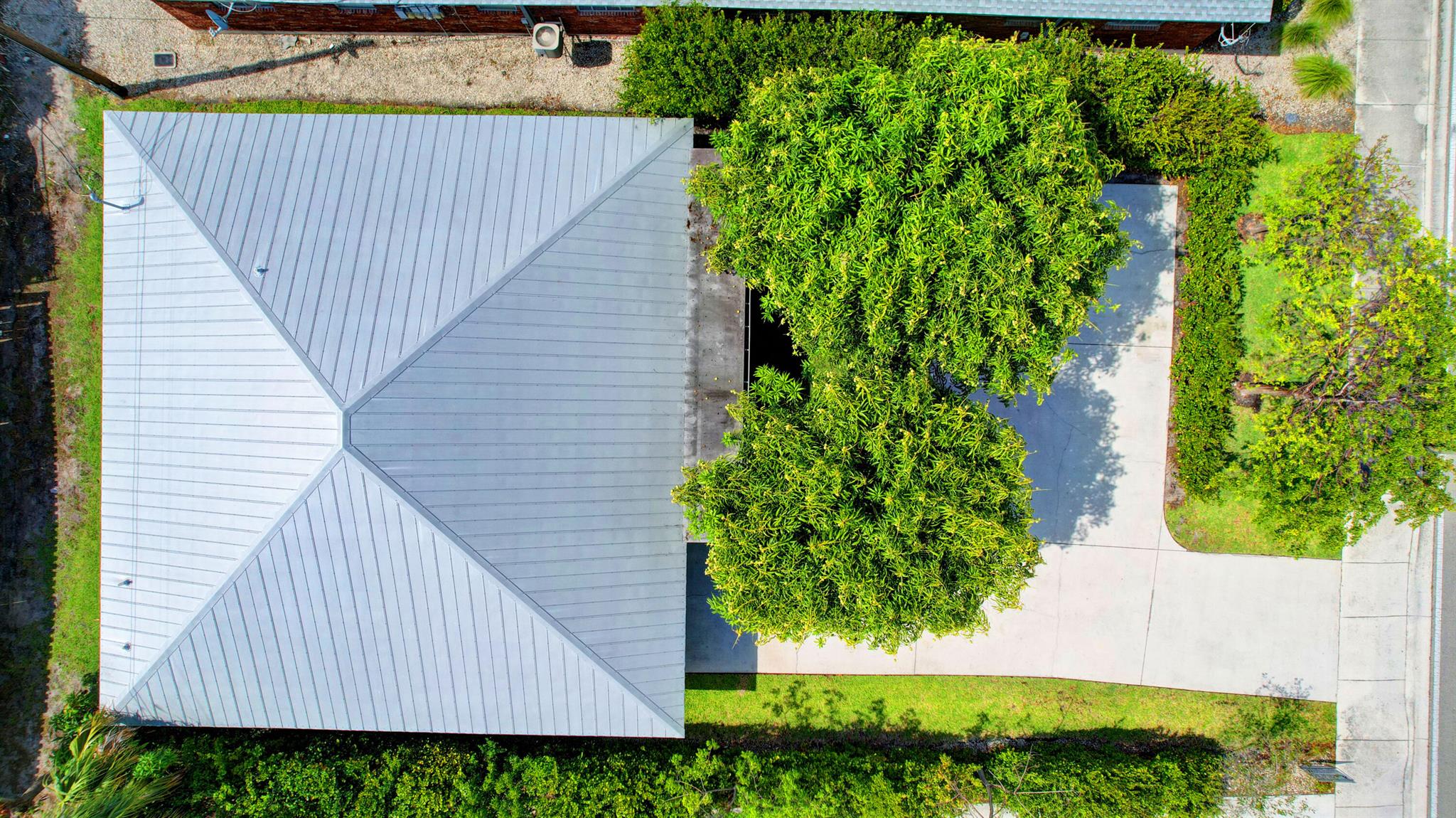 1425 N Federal Highway