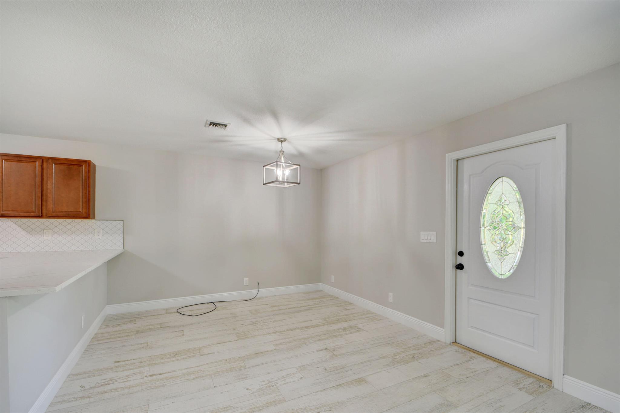 1425 N Federal Highway