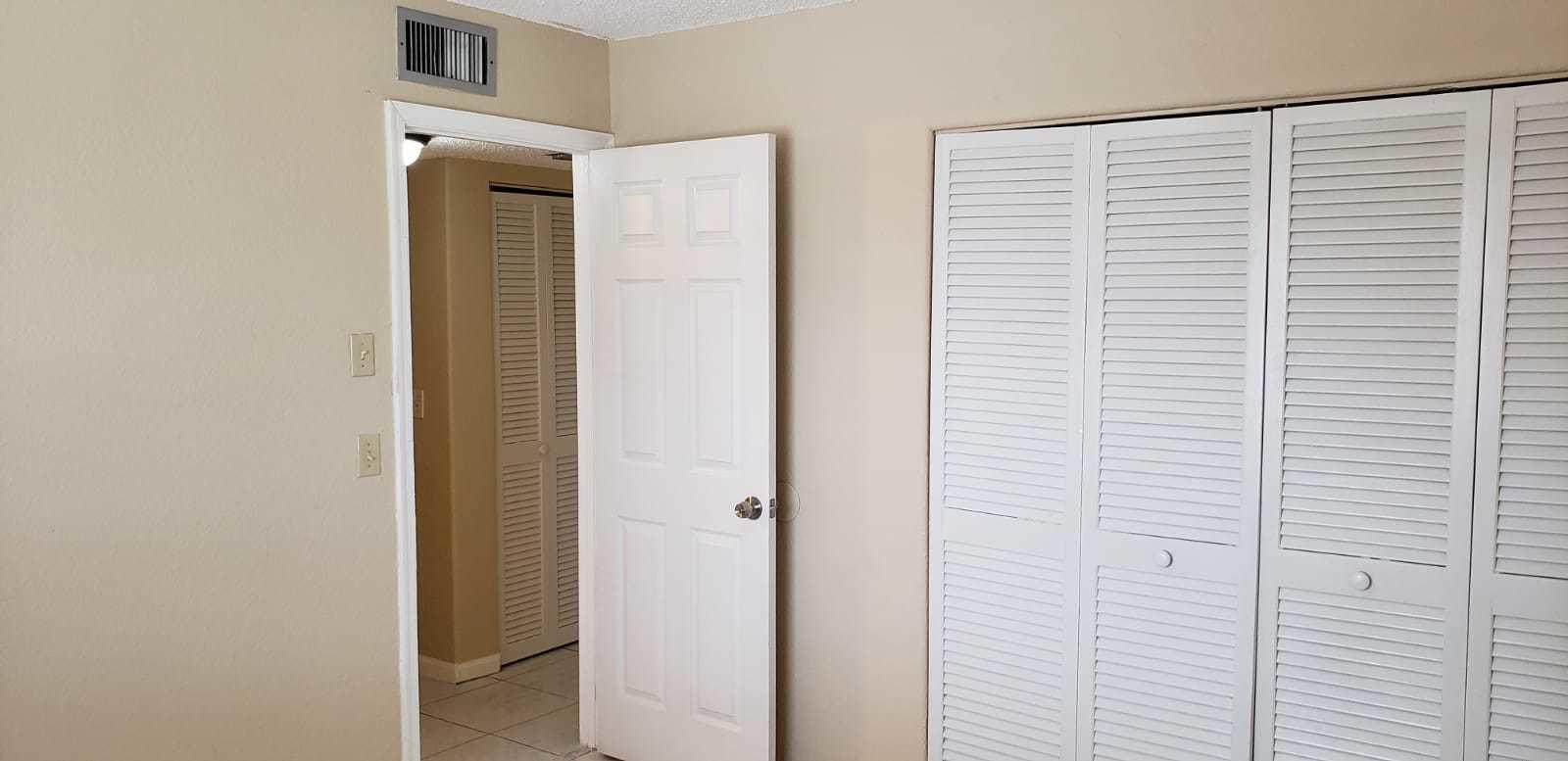 4706 Oak Terrace Drive