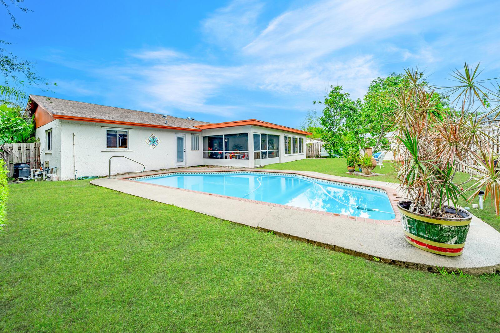 10763 Shady Pond Lane