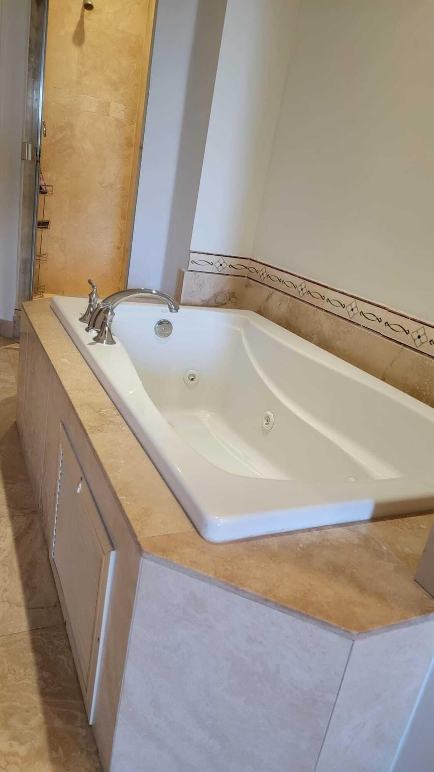 62 Via Floresta Drive