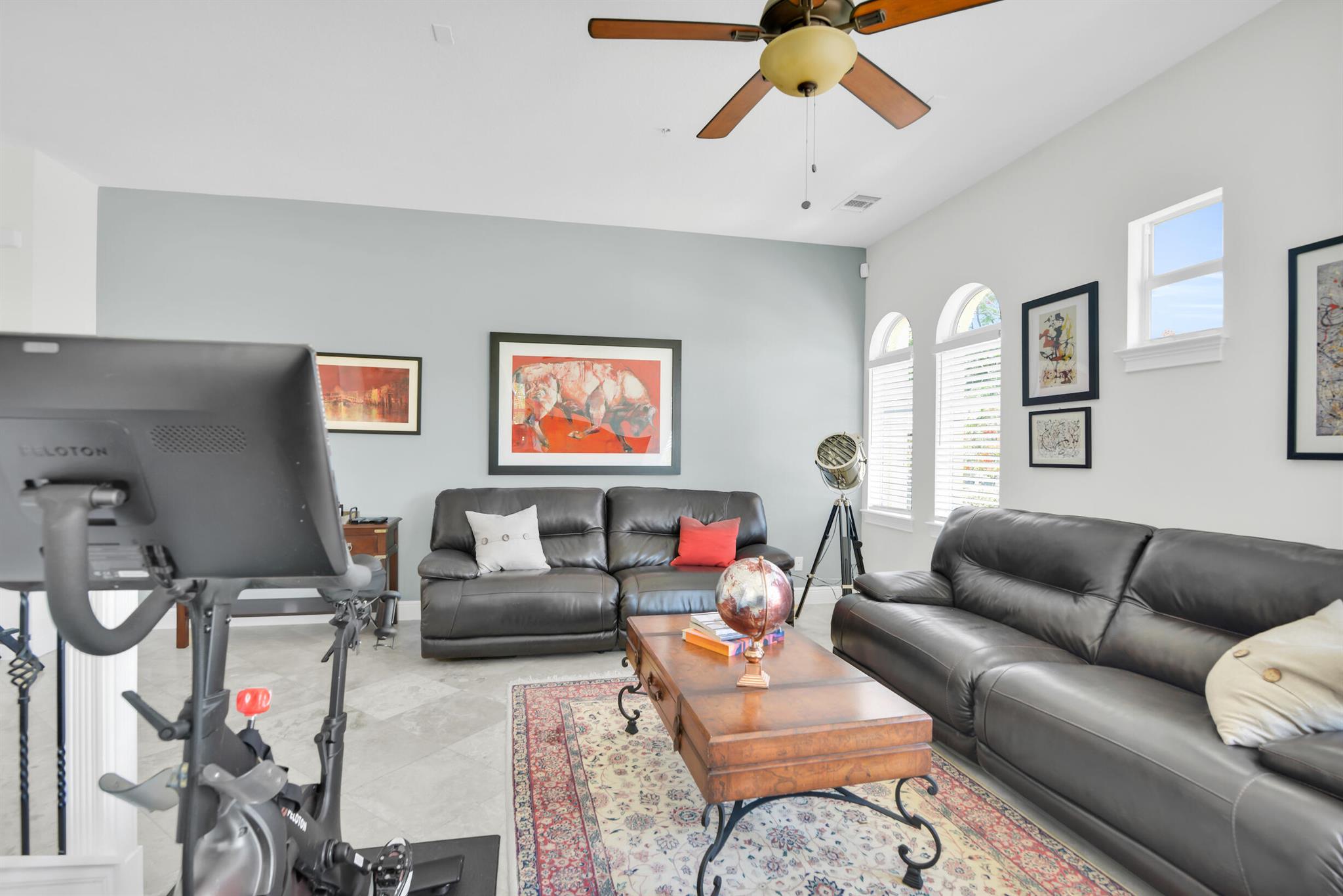 62 Via Floresta Drive