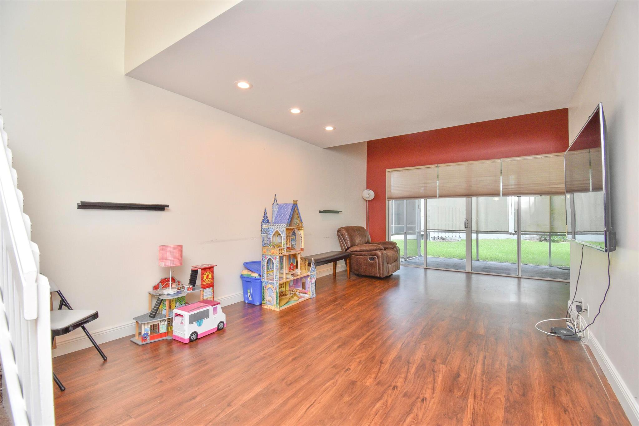 6053 Old Court Road 308