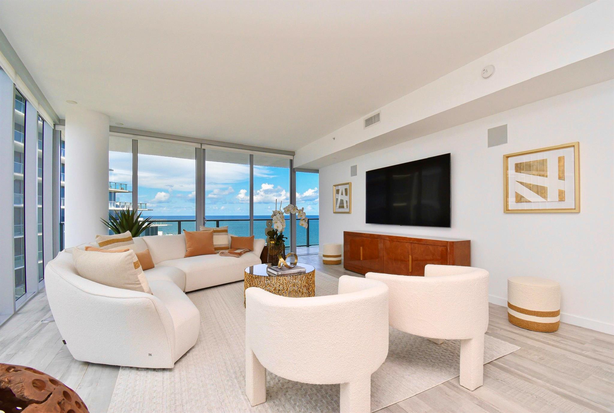 2200 N Ocean Boulevard S906