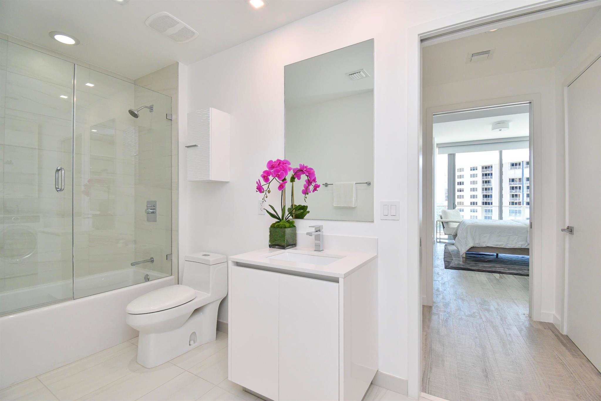 2200 N Ocean Boulevard S906