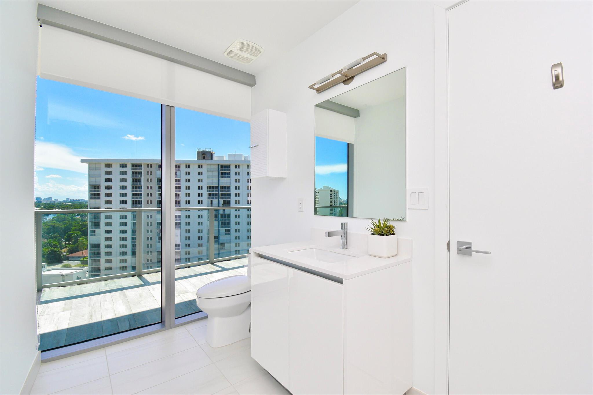 2200 N Ocean Boulevard S906