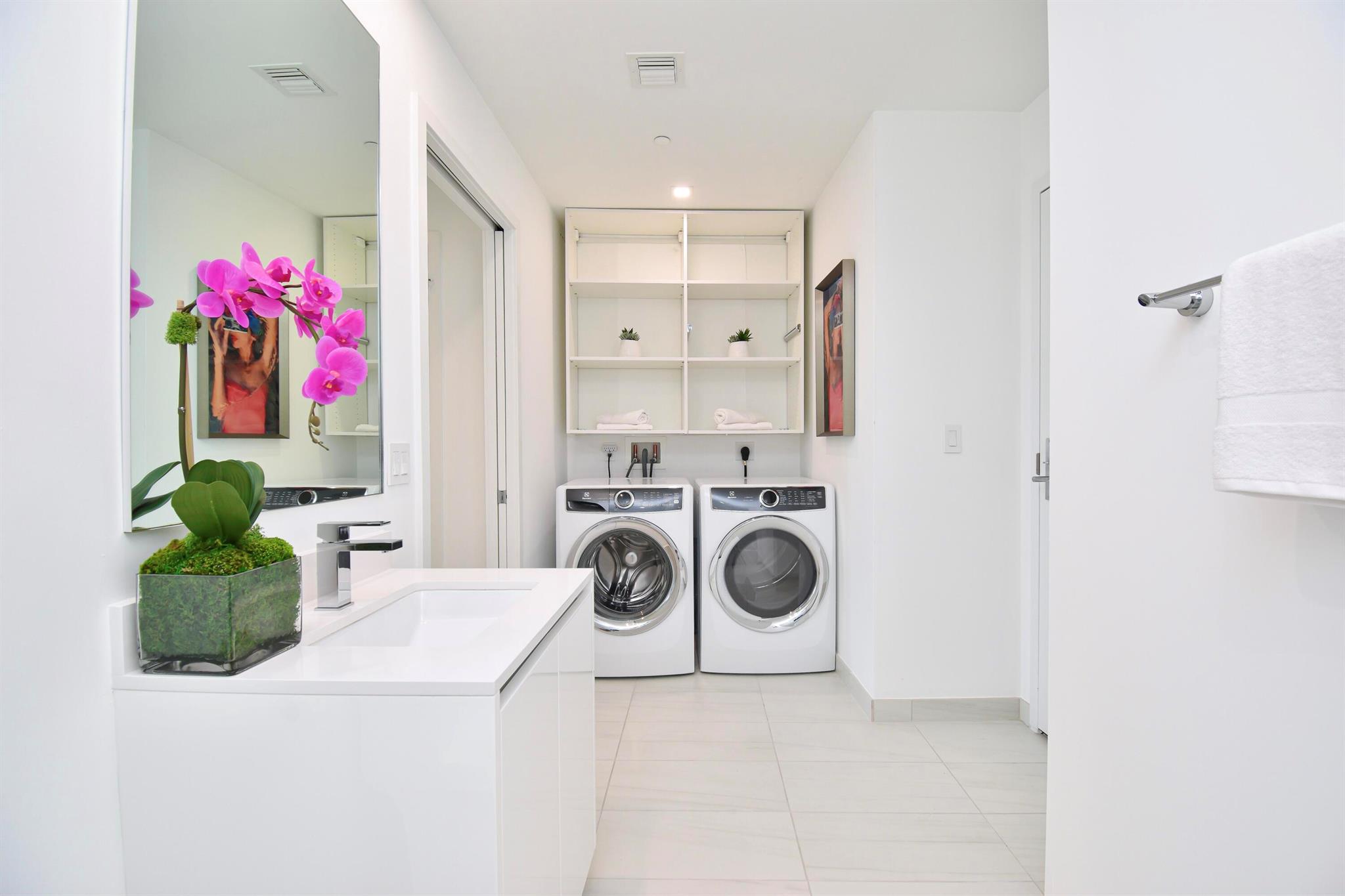 2200 N Ocean Boulevard S906