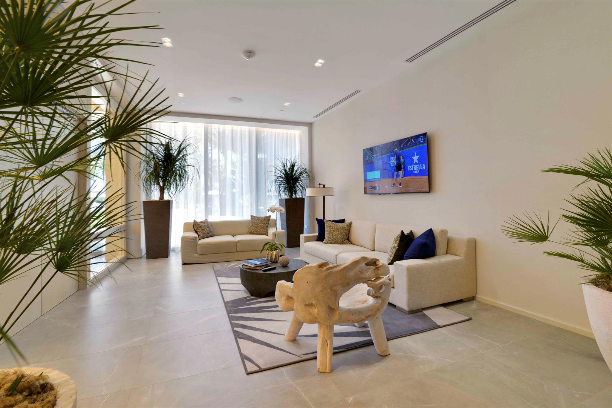 2200 N Ocean Boulevard S906