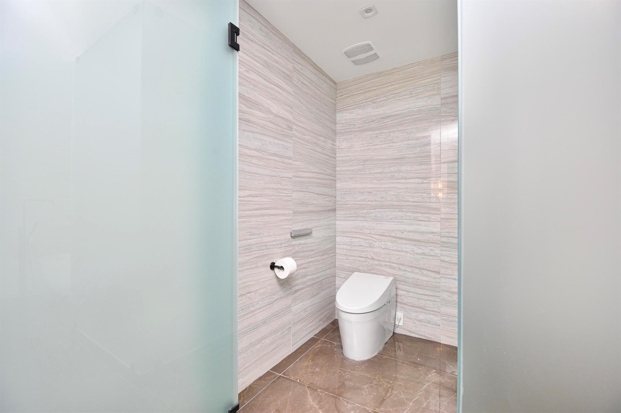 2200 N Ocean Boulevard S906