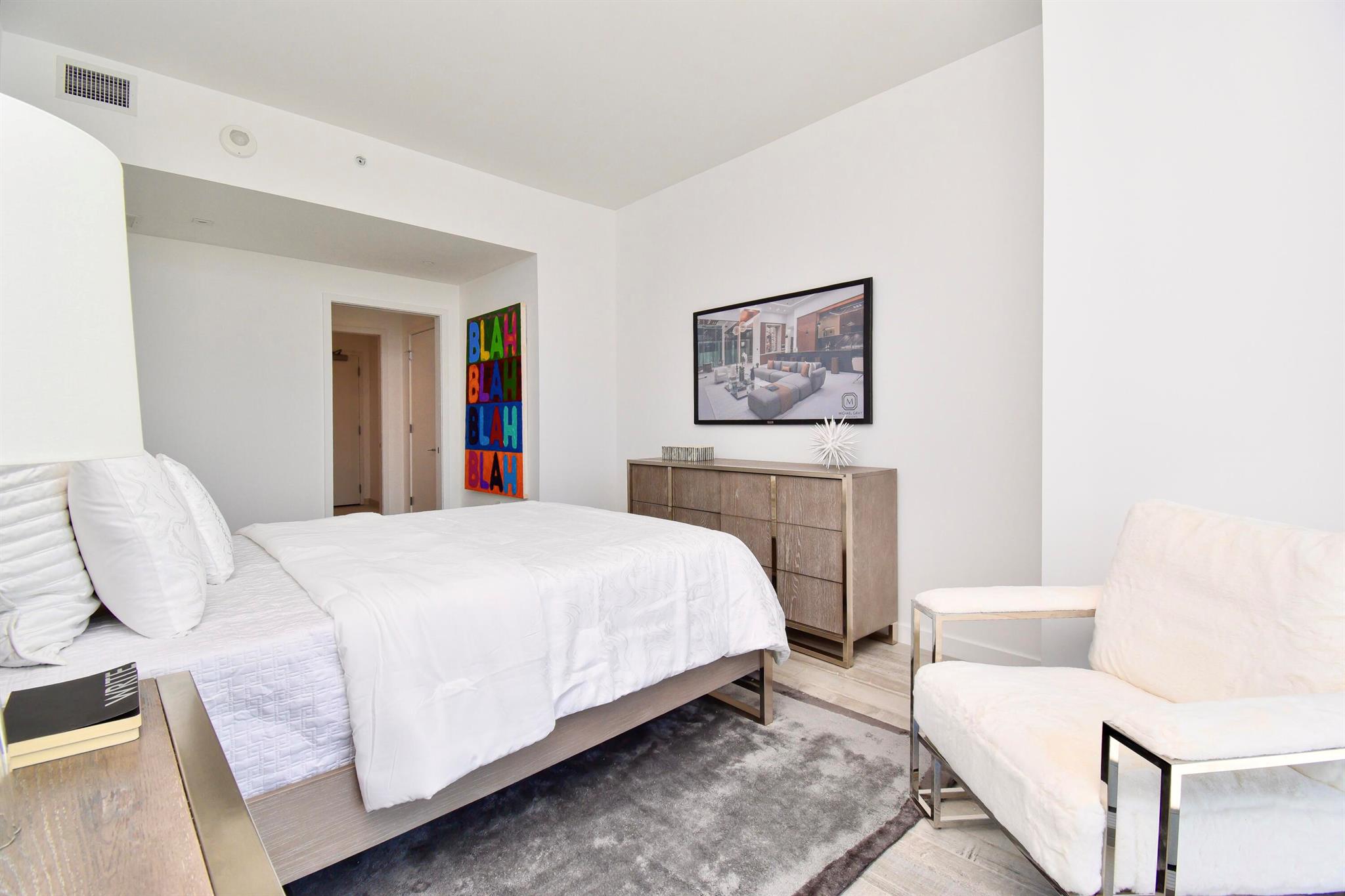 2200 N Ocean Boulevard S906